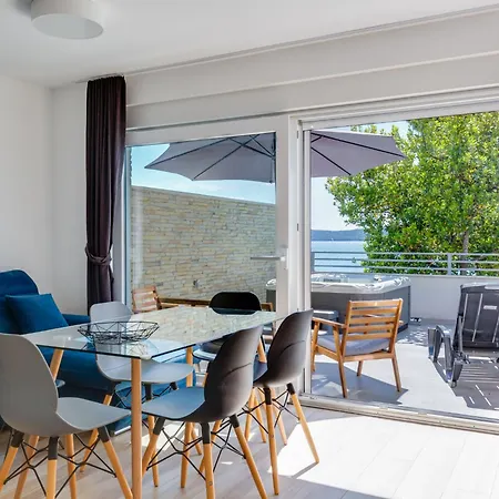 Gavun By Interhome *