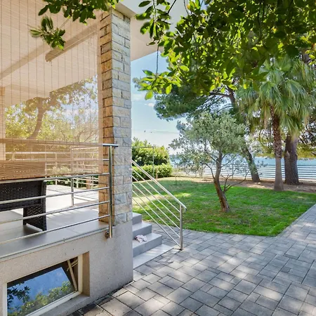 Gavun By Interhome Bibinje